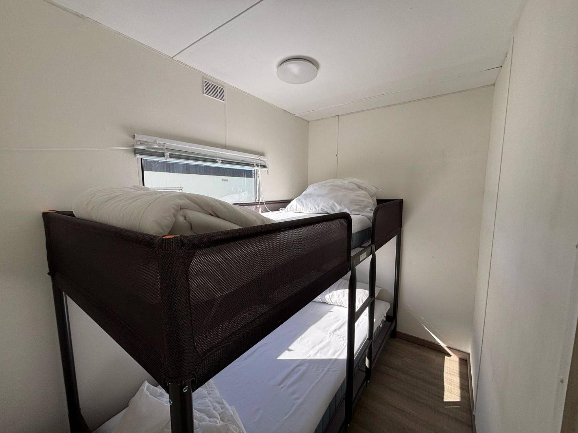 Mobile Home Au Camping New Vennepark Harendijk 외부 사진